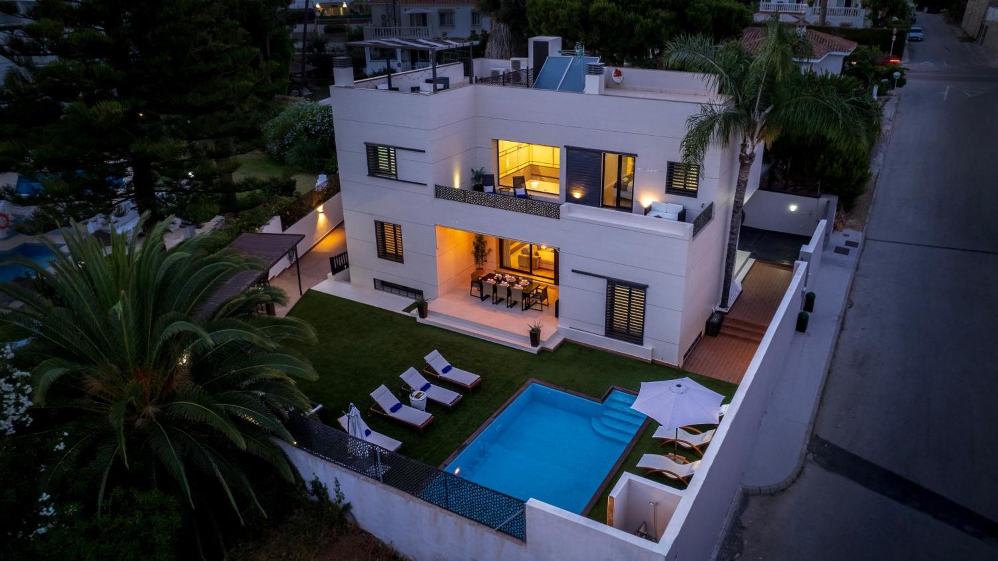 Vacation Marbella I Villa Riviera Del Sol, Private Pool, Jacuzzi, Walking Distance To The Beach Малага Экстерьер фото
